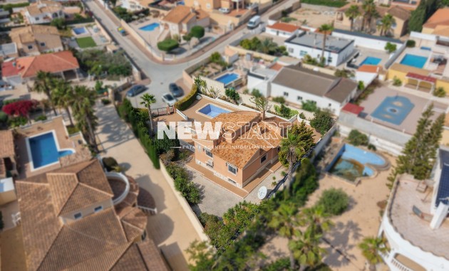 Revente - Détaché - La Marina - Urb. La Escuera