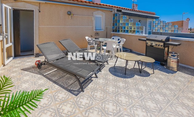 Resale - Townhouse - La Marina - Urb. La Marina