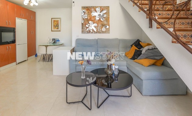 Resale - Townhouse - La Marina - Urb. La Marina