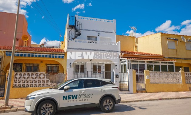 Resale - Townhouse - La Marina - Urb. La Marina