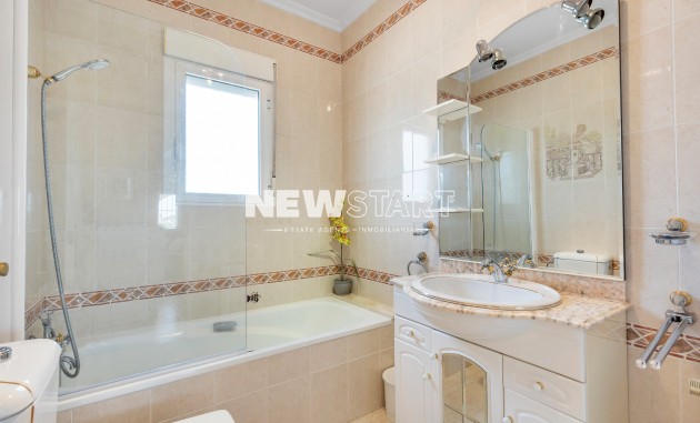 Resale - Detached - La Marina - Urb. La Marina