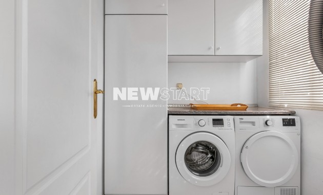 Resale - Detached - La Marina - Urb. La Marina