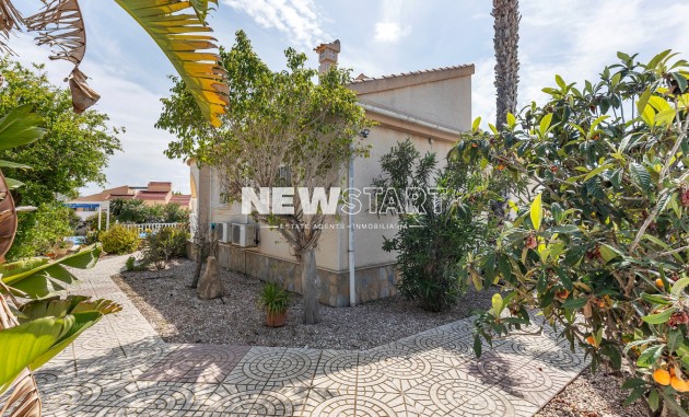 Resale - Detached - La Marina - Urb. La Marina