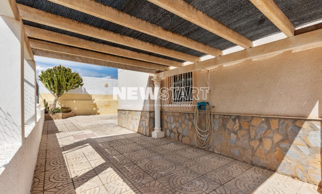 Resale - Detached - La Marina - Urb. La Marina