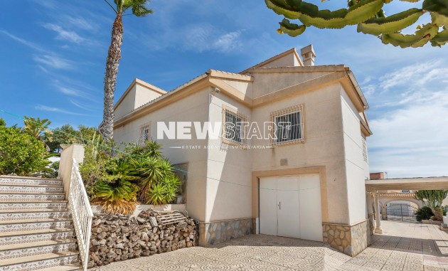 Resale - Detached - La Marina - Urb. La Marina
