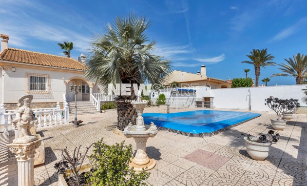 Resale - Detached - La Marina - Urb. La Marina