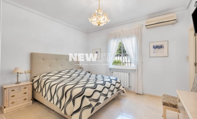 Resale - Detached - La Marina - Urb. La Marina