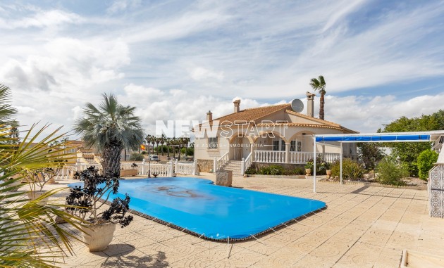 Resale - Detached - La Marina - Urb. La Marina