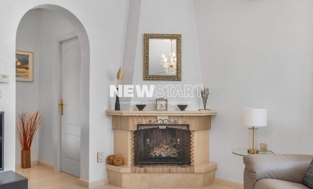 Resale - Detached - La Marina - Urb. La Marina