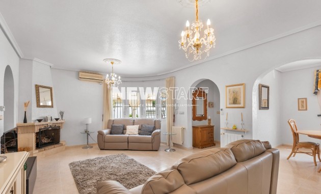 Resale - Detached - La Marina - Urb. La Marina