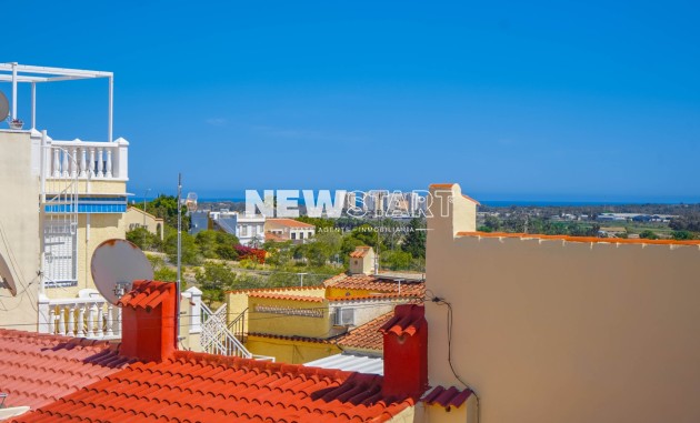 Resale - Townhouse - La Marina - Urb. La Marina