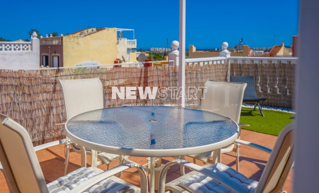 Resale - Townhouse - La Marina - Urb. La Marina