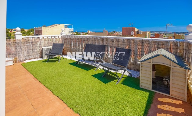 Resale - Townhouse - La Marina - Urb. La Marina