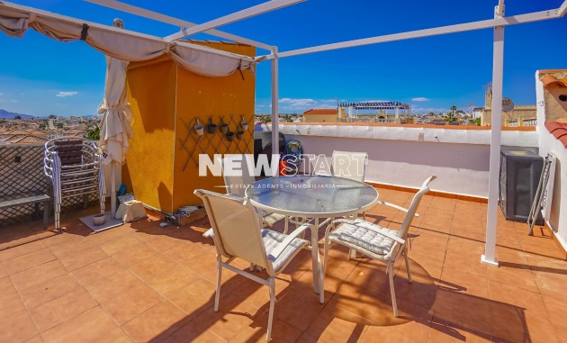Resale - Townhouse - La Marina - Urb. La Marina
