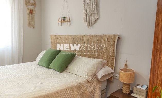 Resale - Townhouse - La Marina - Urb. La Marina