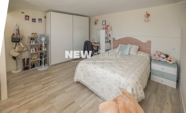 Resale - Townhouse - La Marina - Urb. La Marina