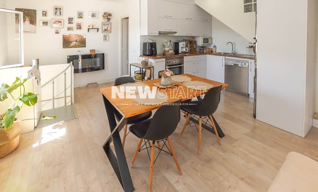 Resale - Townhouse - La Marina - Urb. La Marina