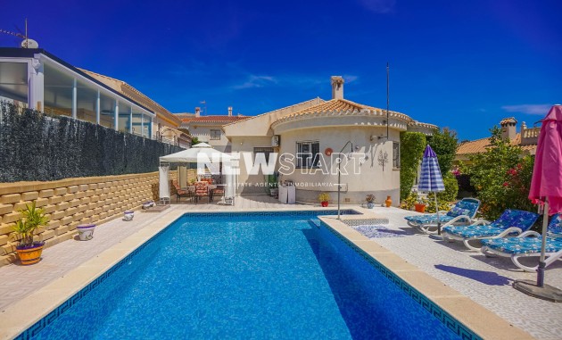 Resale - Detached - La Marina - Urb. La Marina