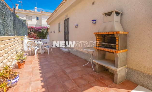 Resale - Detached - La Marina - Urb. La Marina