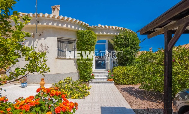 Resale - Detached - La Marina - Urb. La Marina
