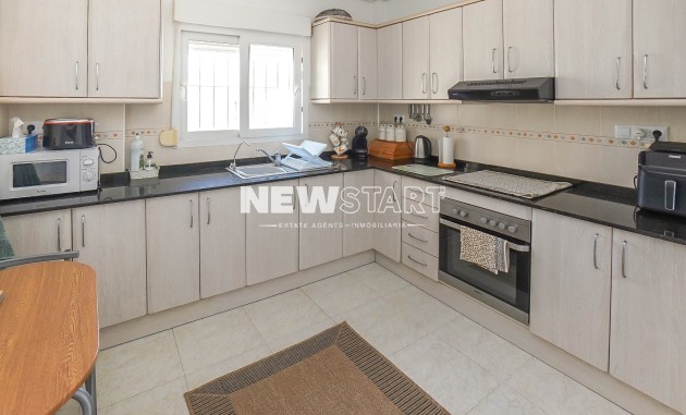 Resale - Detached - La Marina - Urb. La Marina