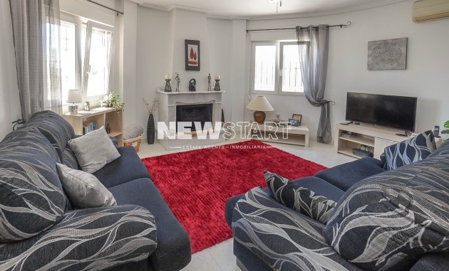 Resale - Detached - La Marina - Urb. La Marina