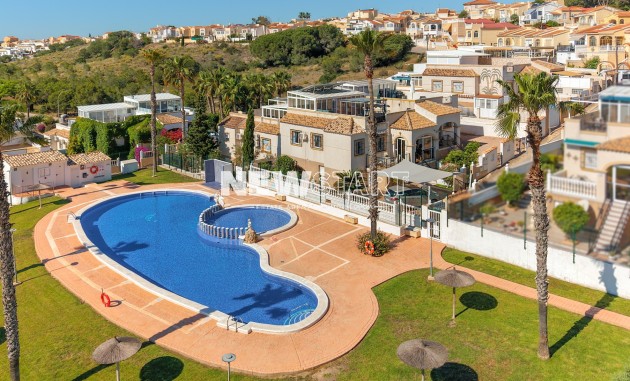 Resale - Quad - La Marina - Urb. La Marina