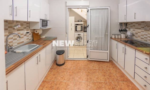 Resale - Quad - La Marina - Urb. La Marina