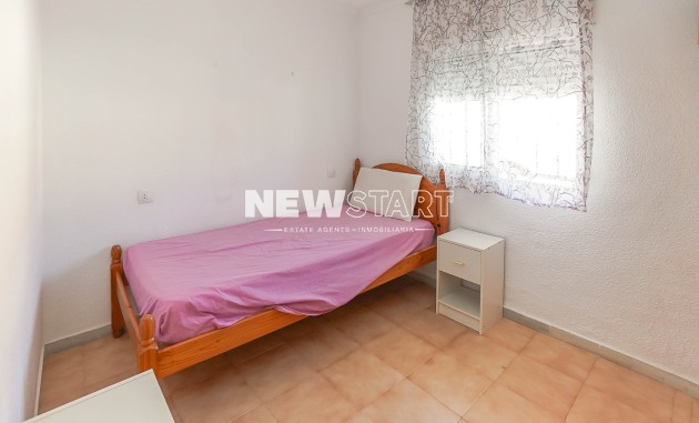 Resale - Townhouse - La Marina - Urb. La Marina