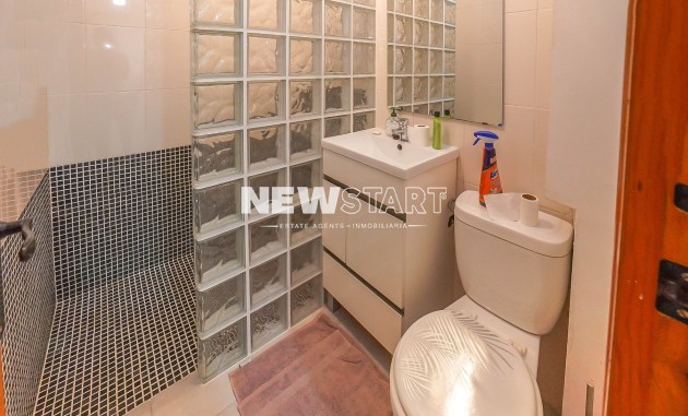 Resale - Townhouse - La Marina - Urb. La Marina