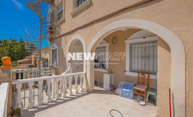 Resale - Townhouse - La Marina - Urb. La Marina