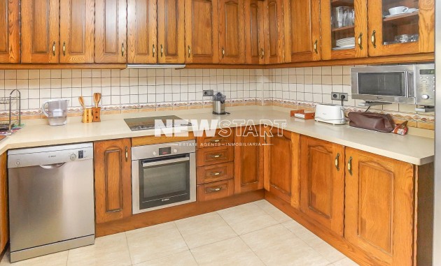 Resale - Detached - La Marina - Urb. La Marina