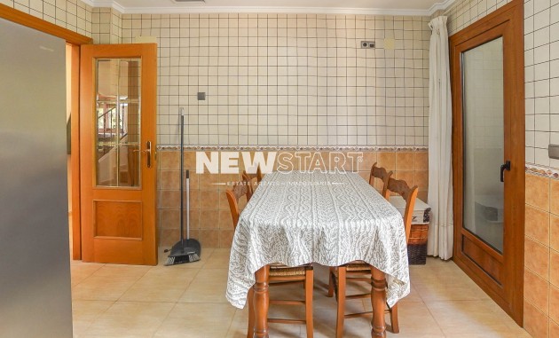 Resale - Detached - La Marina - Urb. La Marina