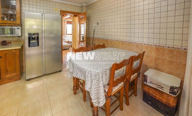 Resale - Detached - La Marina - Urb. La Marina