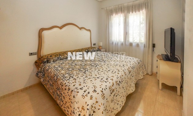 Resale - Detached - La Marina - Urb. La Marina