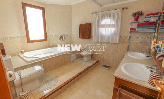 Resale - Detached - La Marina - Urb. La Marina