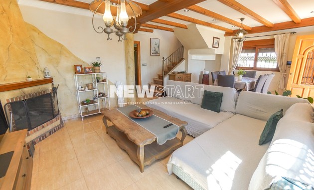 Resale - Detached - La Marina - Urb. La Marina