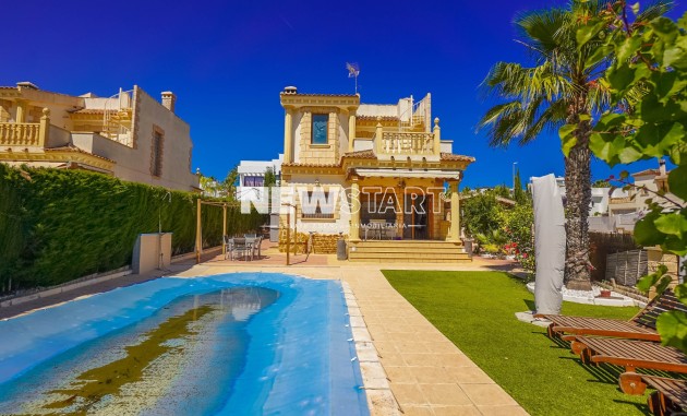 Resale - Detached - La Marina - Urb. La Marina