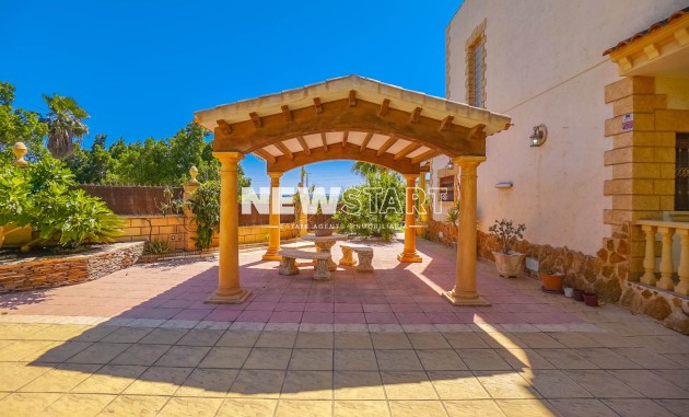 Resale - Detached - La Marina - Urb. La Marina