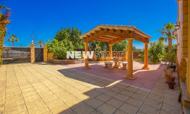 Resale - Detached - La Marina - Urb. La Marina