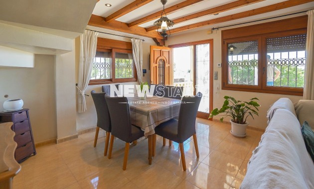 Resale - Detached - La Marina - Urb. La Marina