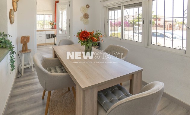Resale - Detached - La Marina - Urb. La Marina