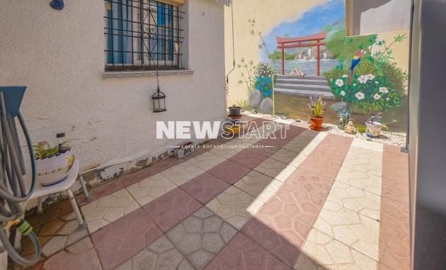 Resale - Detached - La Marina - Urb. La Marina