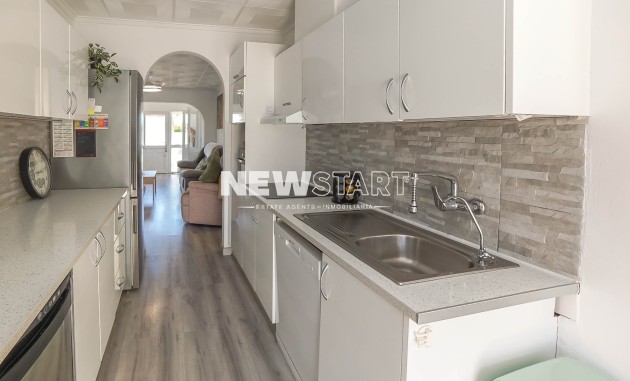 Resale - Detached - La Marina - Urb. La Marina