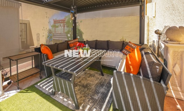 Resale - Detached - La Marina - Urb. La Marina