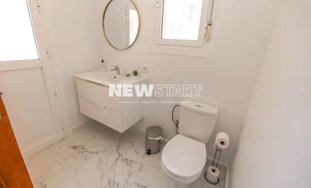 Resale - Quad - La Marina - Urb. La Marina