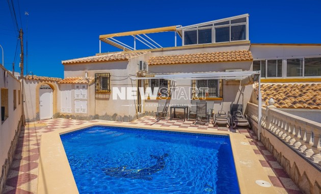 Resale - Quad - La Marina - Urb. La Marina