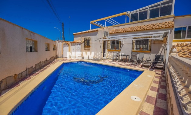 Resale - Quad - La Marina - Urb. La Marina