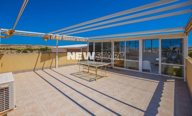 Resale - Quad - La Marina - Urb. La Marina