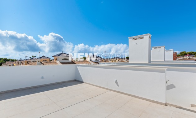 Obra nueva - Villa - Pilar de la Horadada